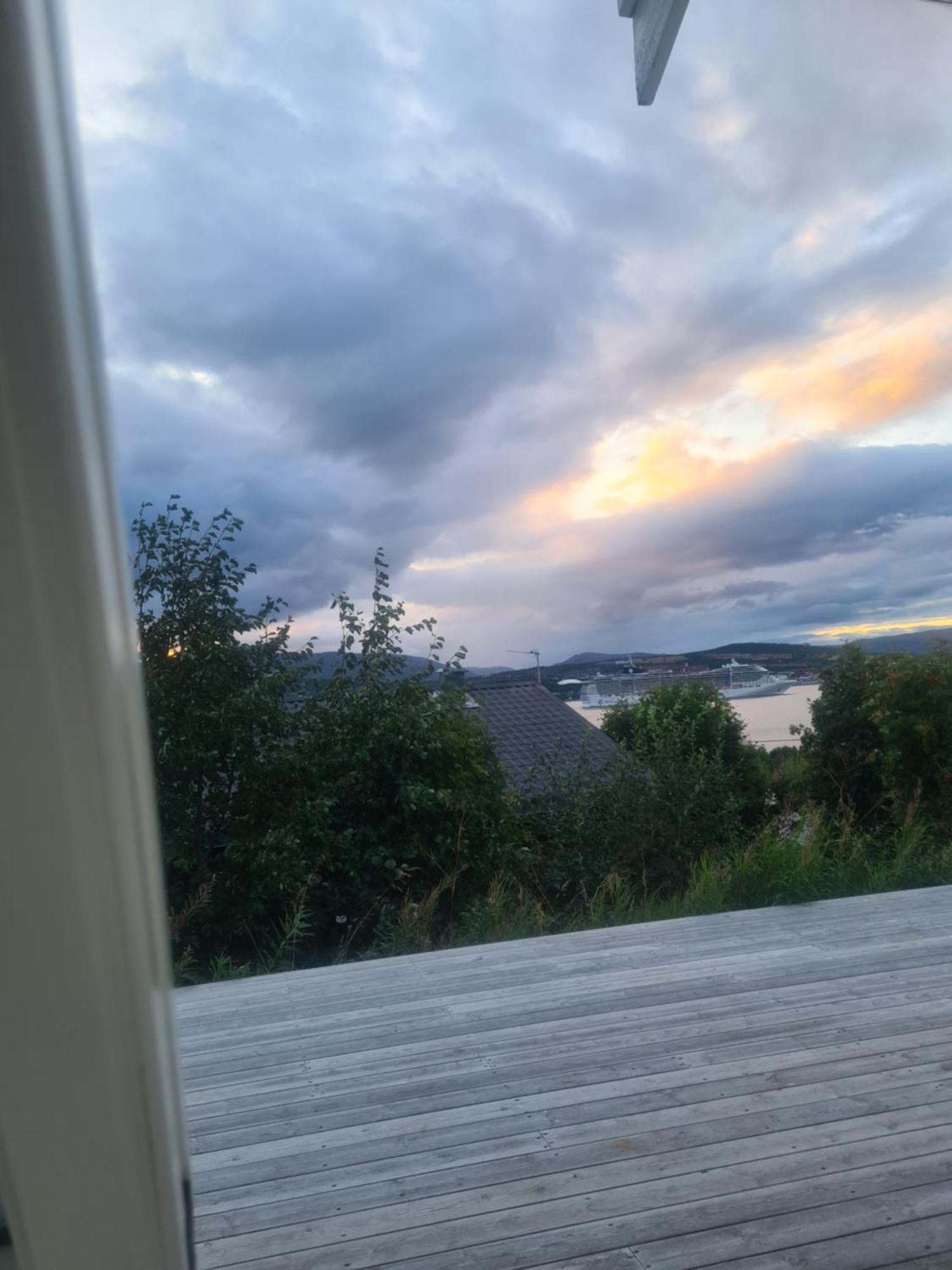 Leiligheten Pa Tomasjordnesvegen Tromsø Exteriér fotografie